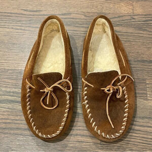 Minnetonka Men's Suede Moccasin Slipper
